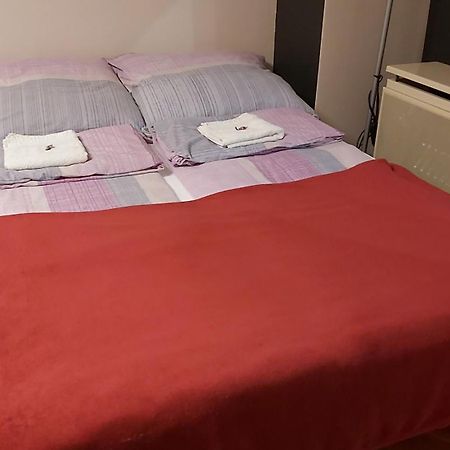 Tisza-Parti Napfeny Apartman Segedín Pokoj fotografie