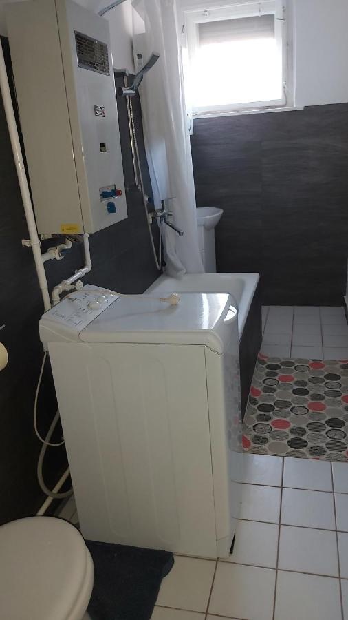 Tisza-Parti Napfeny Apartman Segedín Exteriér fotografie